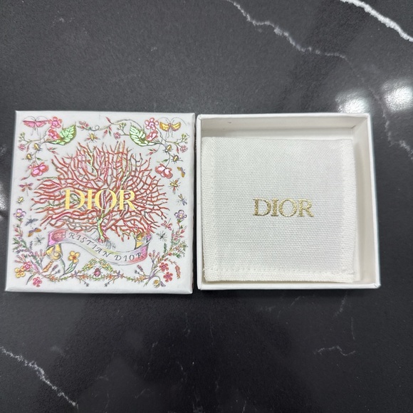 Dior Tribales Earrings - Picture 7 of 7